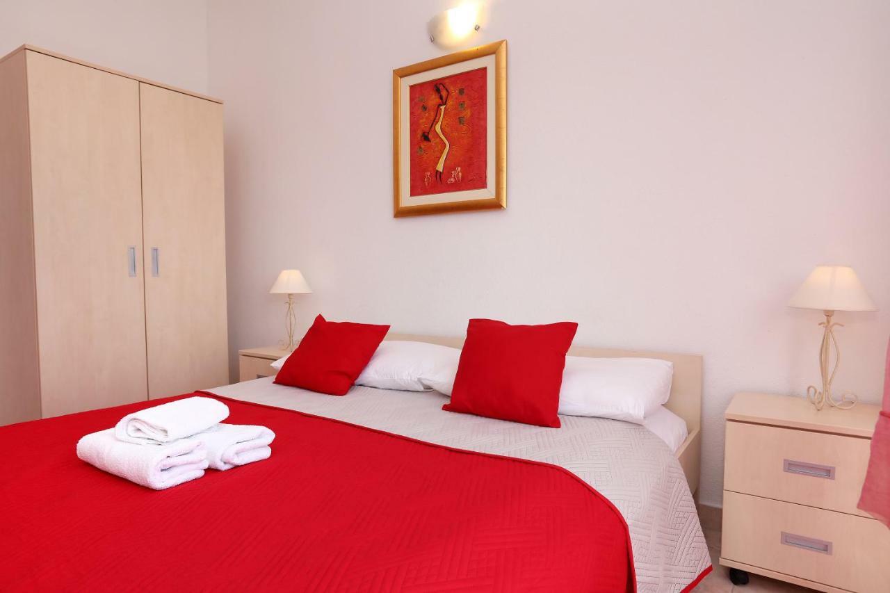 Apartment Mavarcica Trogir Exteriör bild